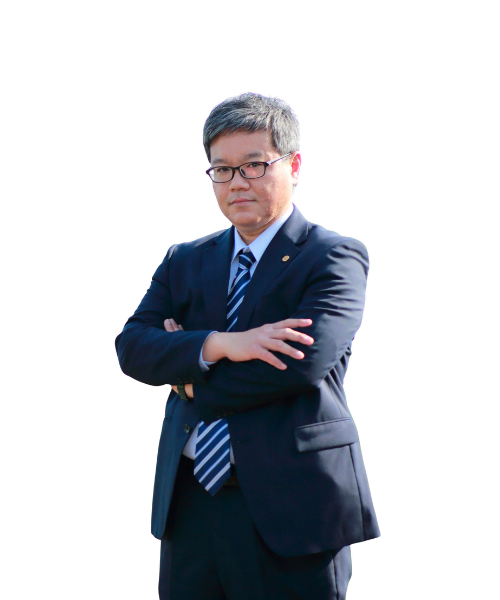 裾分 篤 氏